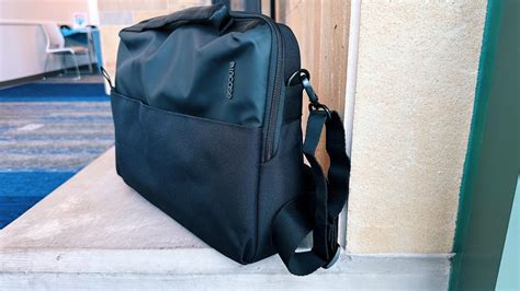 reddit incase|Incase A.R.C. Brief review: A laptop bag for minimalists.